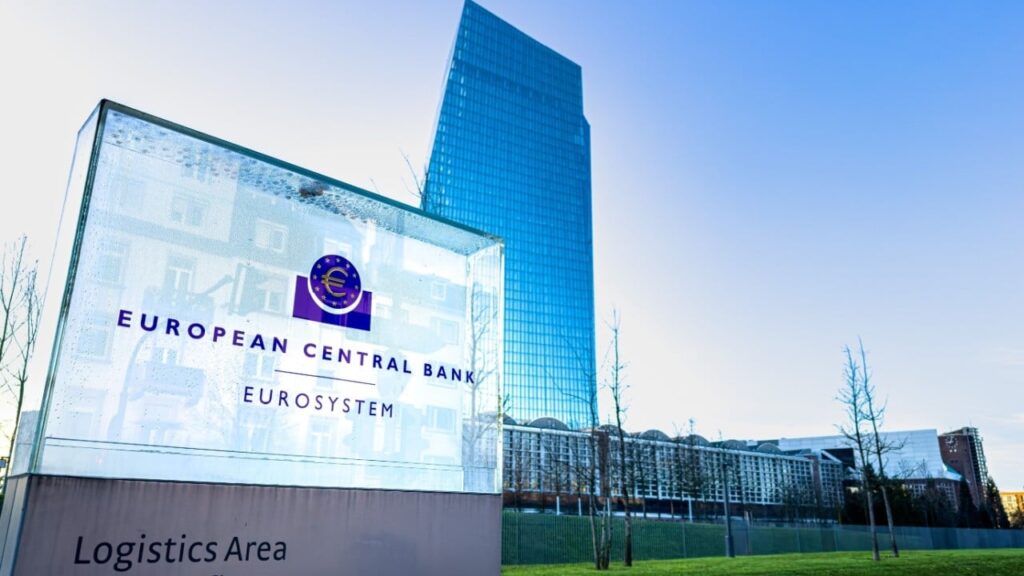 Stablecoin Shock: ECB Warns of Banking Turmoil