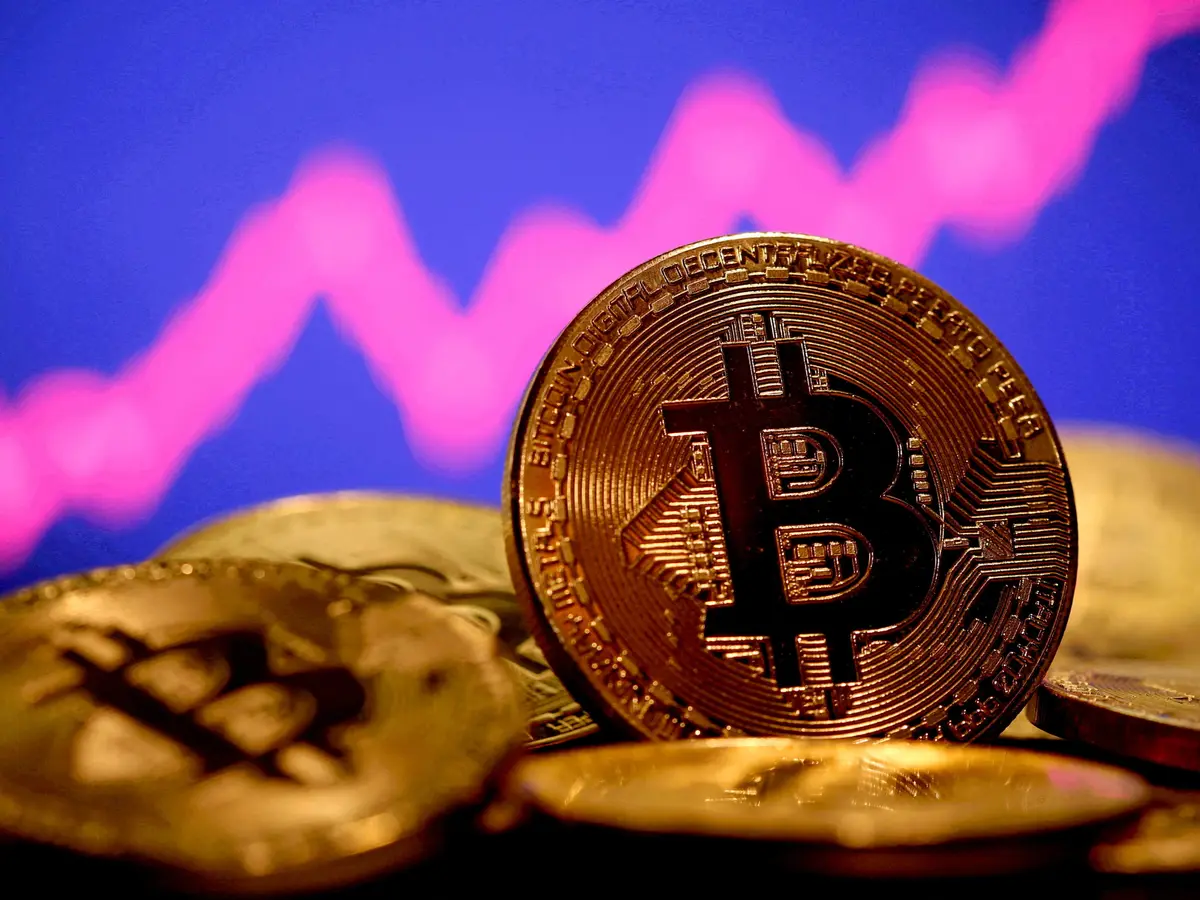 Bitcoin Blasts Past $120K Amid US Crypto Push