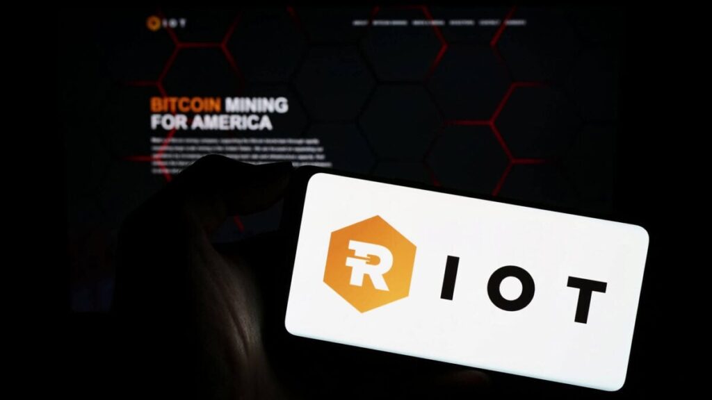 Riot Blockchain Ignites: Bitcoin’s Bull Run Fuels Stock Surge